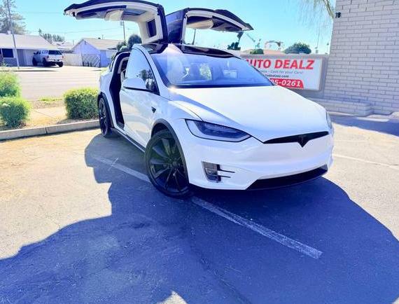 TESLA MODEL X 2018 5YJXCBE27JF141033 image TESLA MODEL X 2018 5YJXCBE27JF141033 image